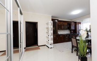 Apartament 80,9 mp | terasă | vedere la lac | Centru - str. Albișoara - Poză 3