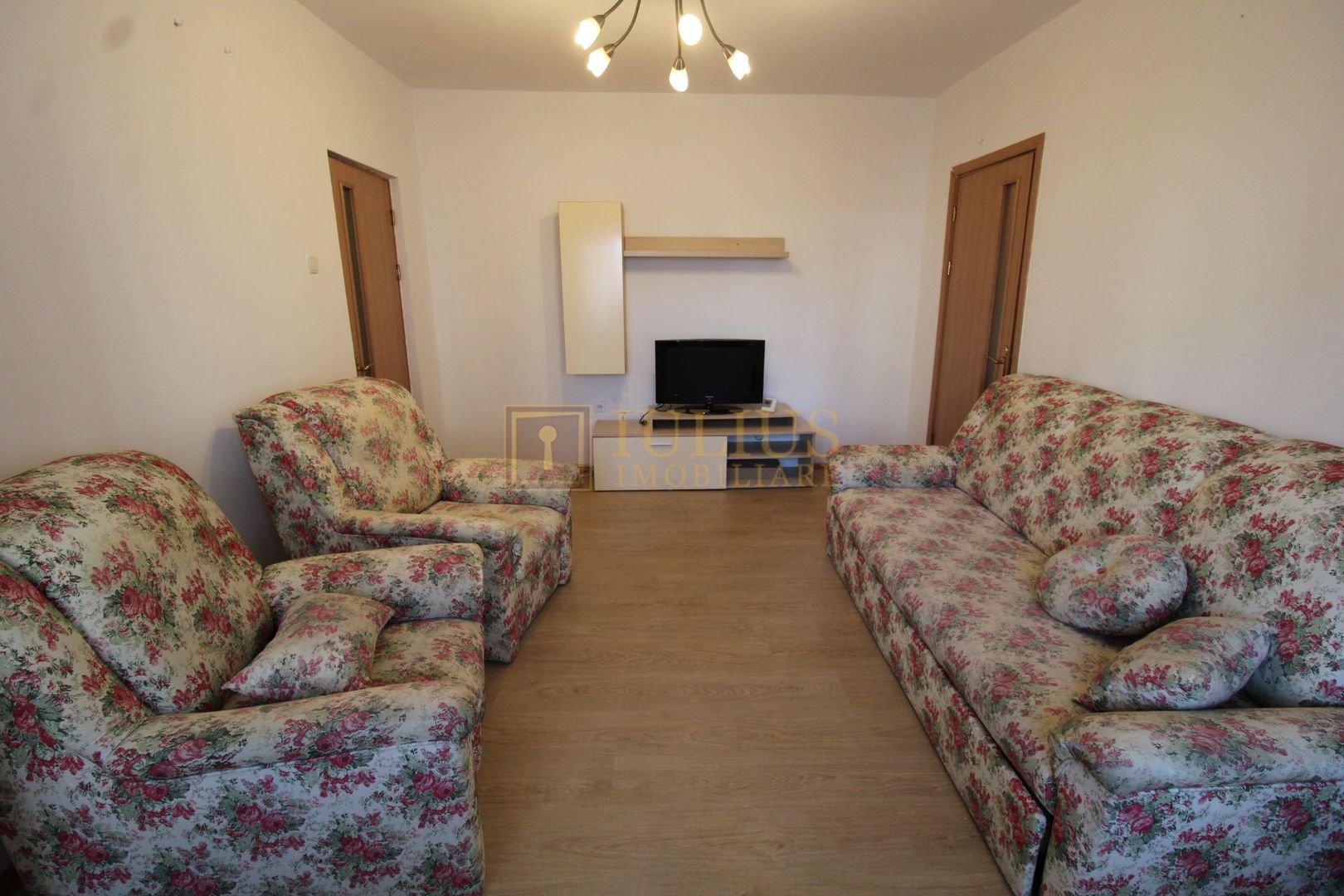 3 camere, Torontalului-vis a vis de Iulius Mall, centrala proprie - Poză 3