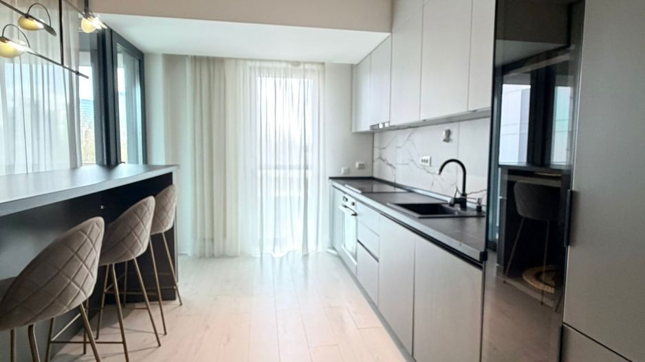 Inchiriere Apartament 3 Camere Cloud 9 + 2 loc de parcare - Poză 4