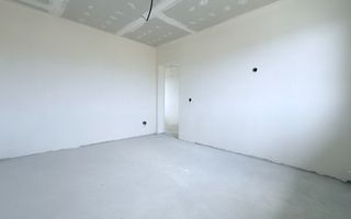 Casa de vanzare 120 mp, 4 camere,3 bai, teren 350 mp, DEZMIR - Poză 12