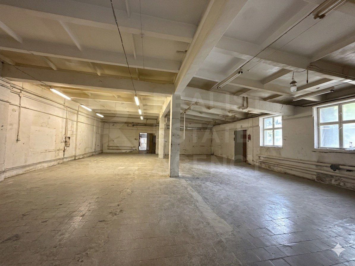 Chirie, spatiu industrial , 1500 mp, str. Calea Iesilor, Sculeni - Poză 7