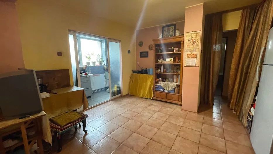 3 camere, decomandat, etaj 6/8 Micro 21 - Poză 3