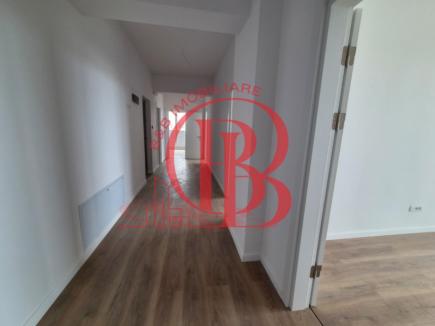 5 camere 193 mp total | 2 Terase | 3 bai | Liviu Rebreanu - Poză 2
