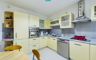 Casă situată Central în Dumbrăvița - Poză 9