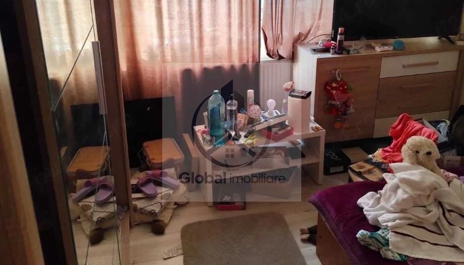 Vând apartament 4 camere zona Crangasi - Poză 3