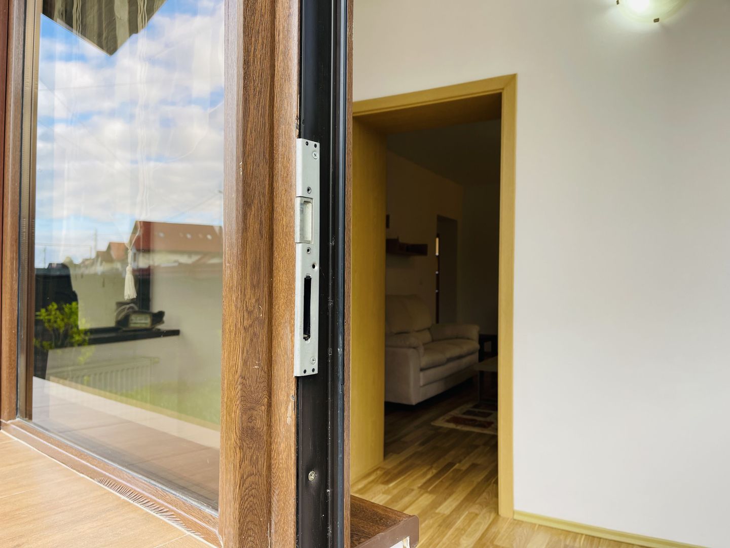 Casa din Dumbravita, 4 camere, 110 mp - Confort si liniste - Poză 27