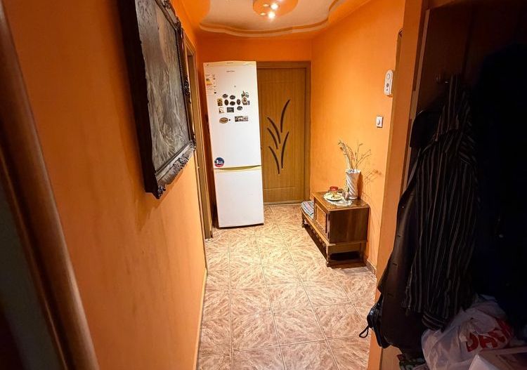 Apartament 2 camere, decomandat - zona Industriala (Sub Stadion) - Poză 4