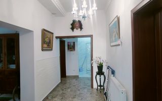 APARTAMENT ULTRACENTRAL , PIATA UNIRII, CUZA VODA 70 MP PLUS CURTE - Poză 2