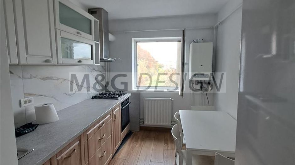 Etaj 1 4 camere  Complexul Studentesc-aproape de Sala Olimpia - Poză 1