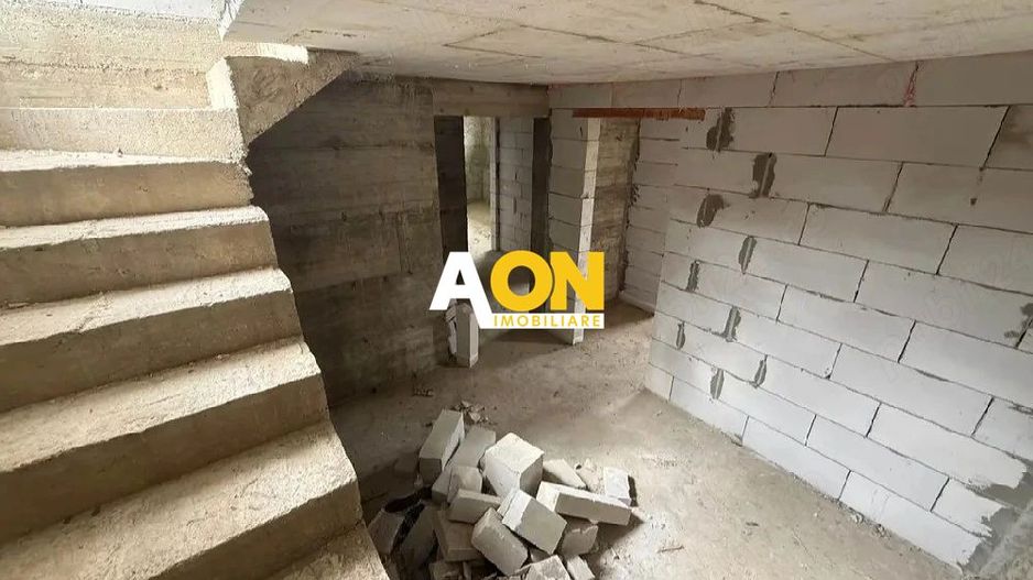 Casa la rosu, 5 camere, S+P, 547 mp teren, toate utilitatile, Cetate - Poză 9