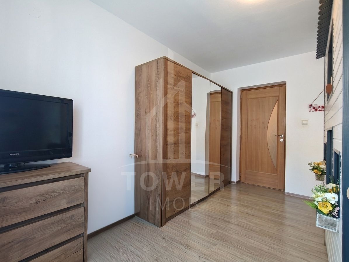 Apartament 3 camere de vanzare situat în Șelimbăr, pe Pictor Brana. - Poză 4