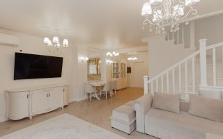 Chirie, casă, 3 camere, strada Melestiu, Centru - Poză 4