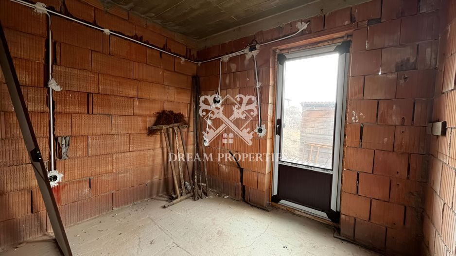 Duplex de vanzare 4 camere, 2 bai, teren 240 mp, intrare Chinteni - Poză 7