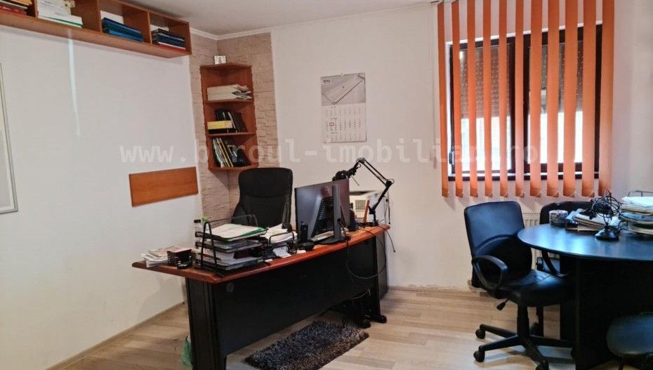 Vânzare Casă Renovată Complet – 3 Garsoniere cu 3 Intrări – Tomis II, Constanța - Poză 2