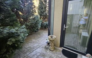 Apartament 2 camere Dumbravita  cu curte - Poză 7