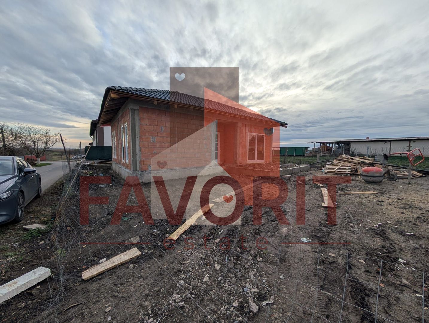 Casă individuală | Parter | Toate utilitatile | Finisaje premium | Curte | Pod - Poză 1