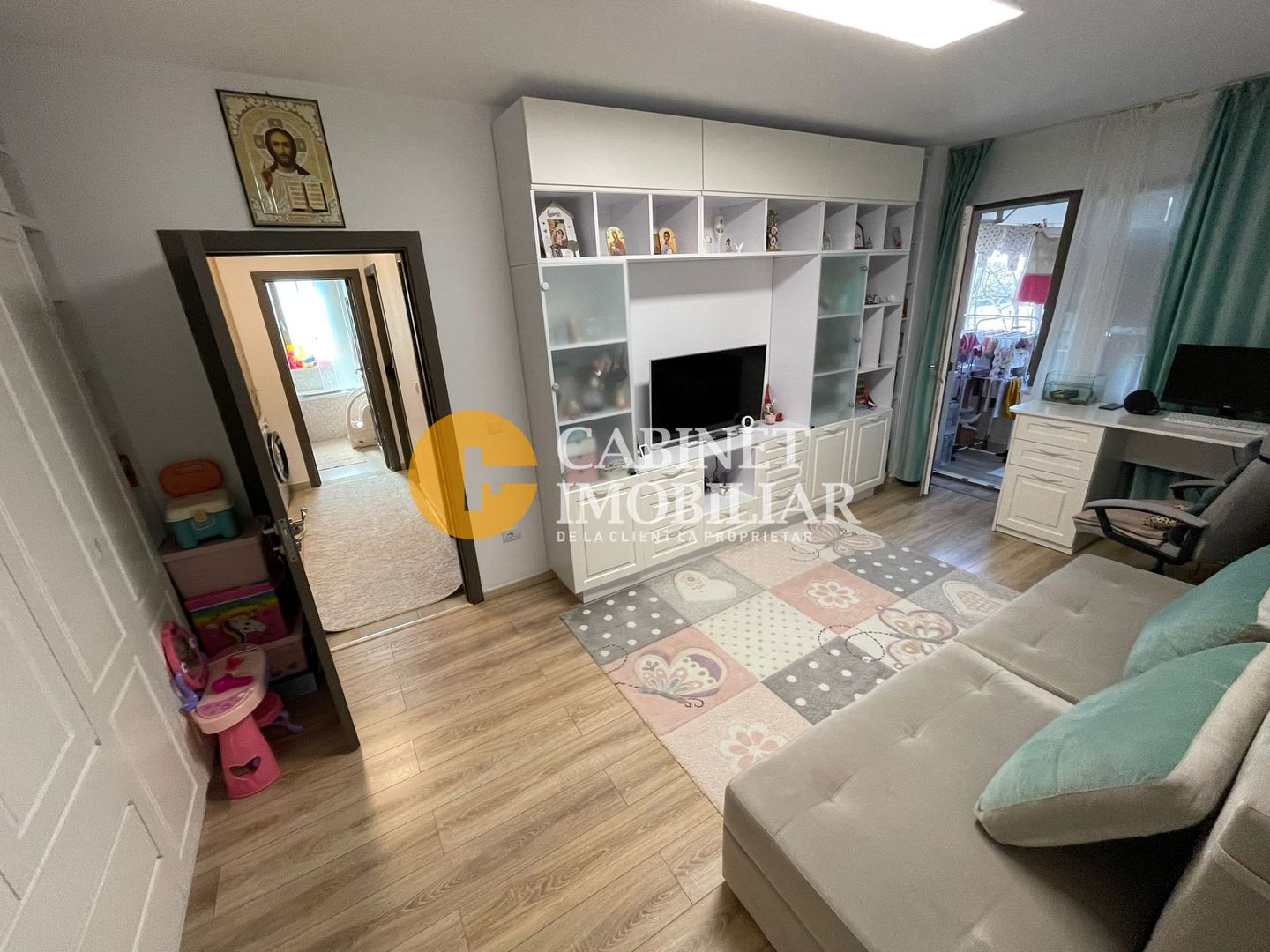 TATARASI - BLOC NOU INTABULAT - ETAJ INTERMEDIAR - 2 CAMERE - MOBILAT SI UTILAT - Poză 1