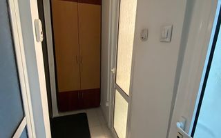 Închiriez garsonieră Podul de Fier (statia Pădurii), et 2, - Poză 8