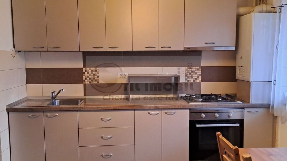 Apartament 4 camere Iasicon - 900 euro - Poză 1