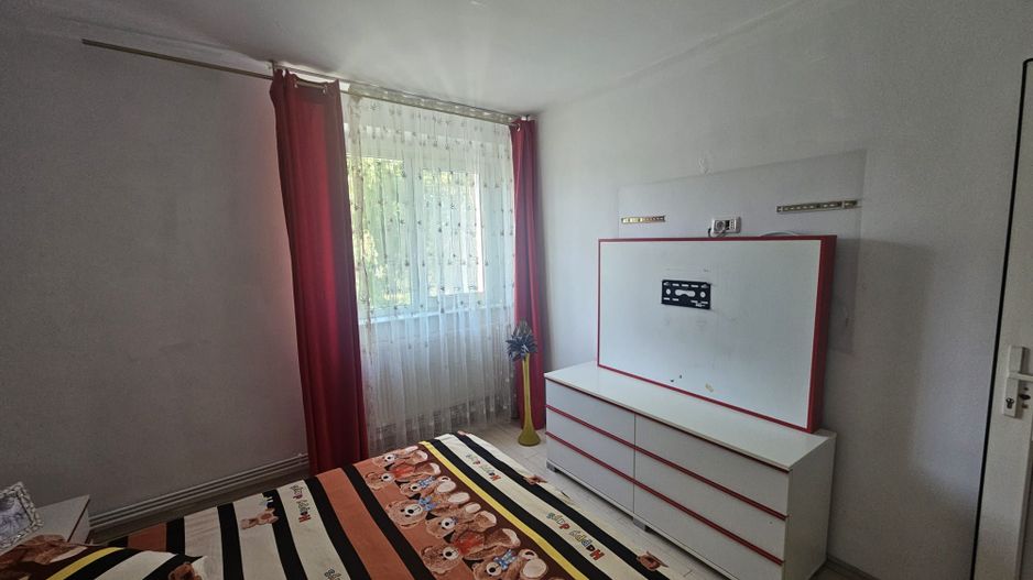 2 camere, etaj 1, stradal, vis-a-vis de Spitalul Militar - Poză 8