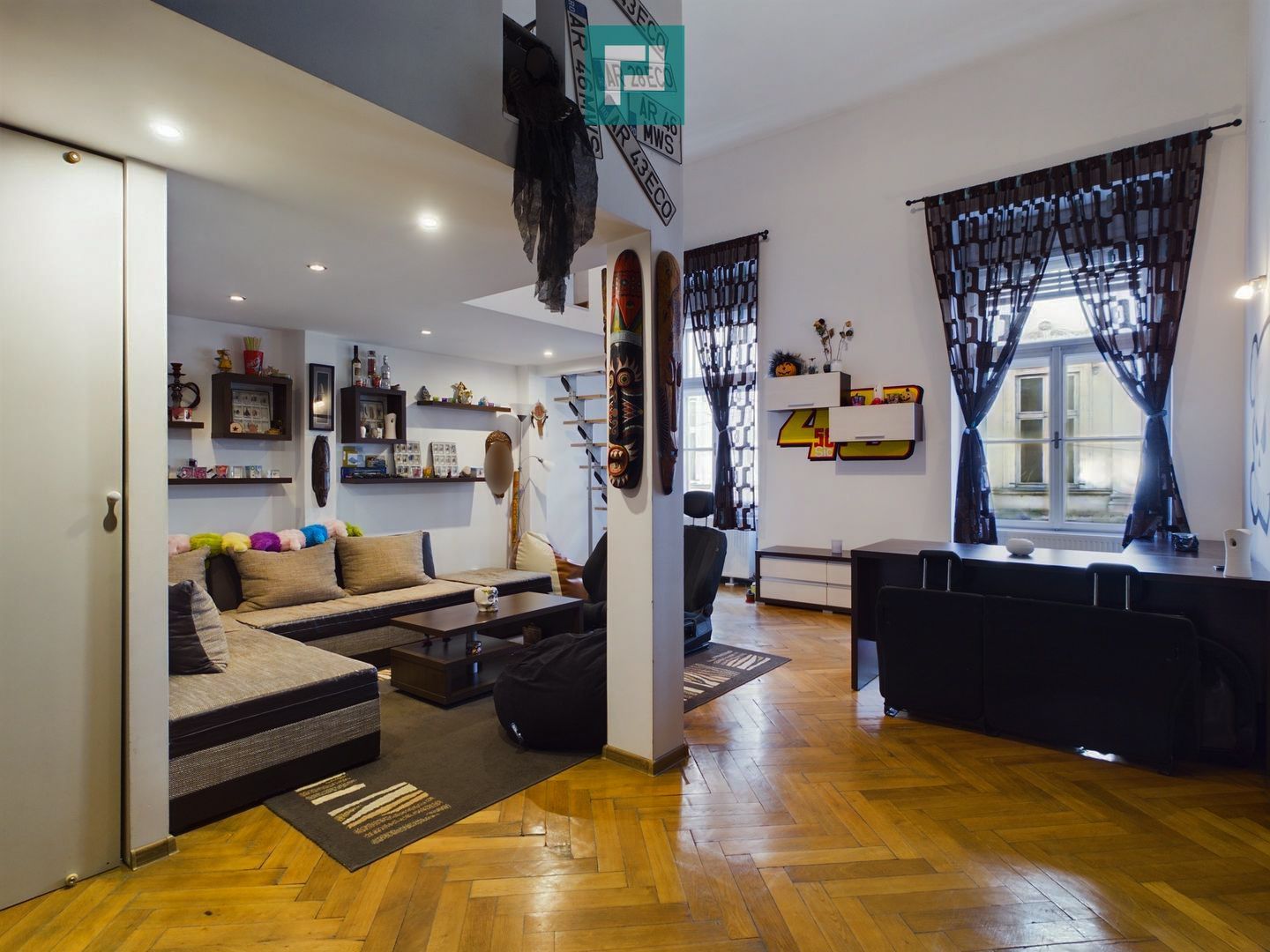 Apartament ultracentral cu 4 camere - Poză 3