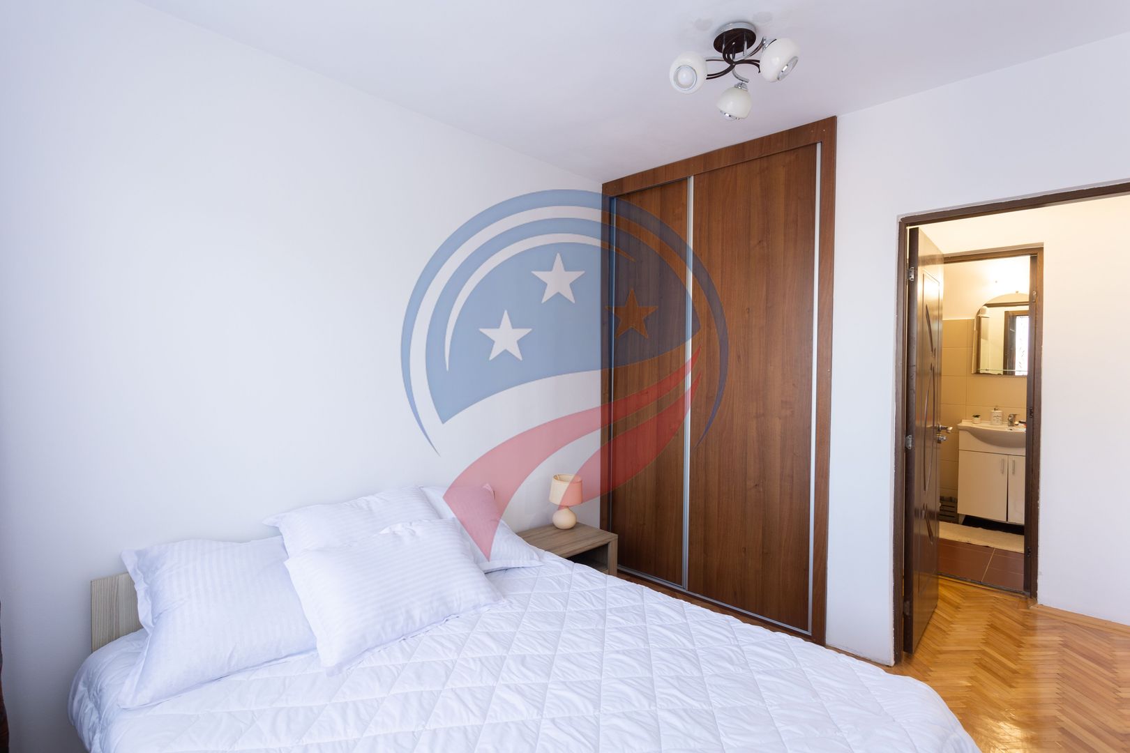 Apartament cu 2 camere ultracentral de inchiriat pe termen scurt (1-6 luni) - Poză 8