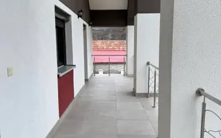 Vila la 13 km de Onesti - Poză 18