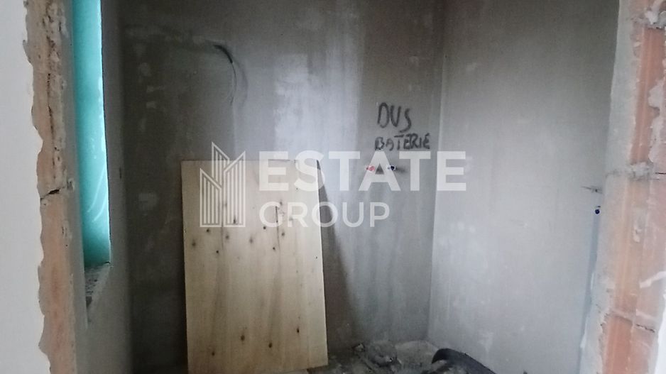 Duplex cu 5 camere despartit prin camera tehnica in Dumbravita - Poză 10