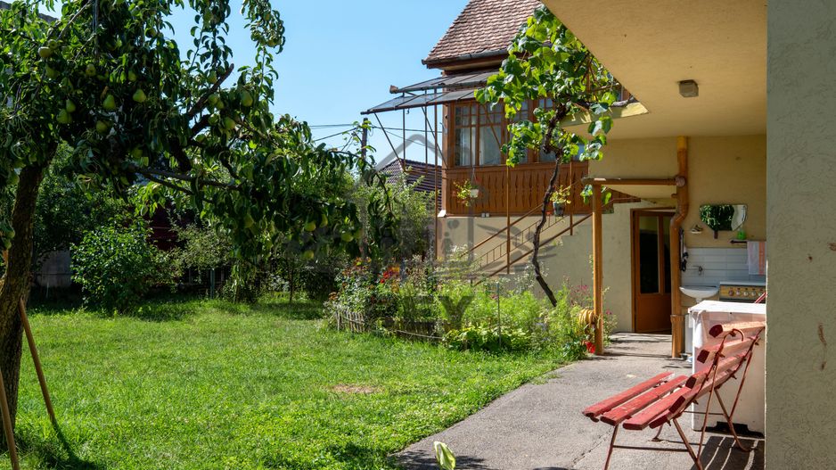 Se vinde casă single / 950 mp teren / Sibiu Str. Ecaterina Teodoroiu - Poză 3