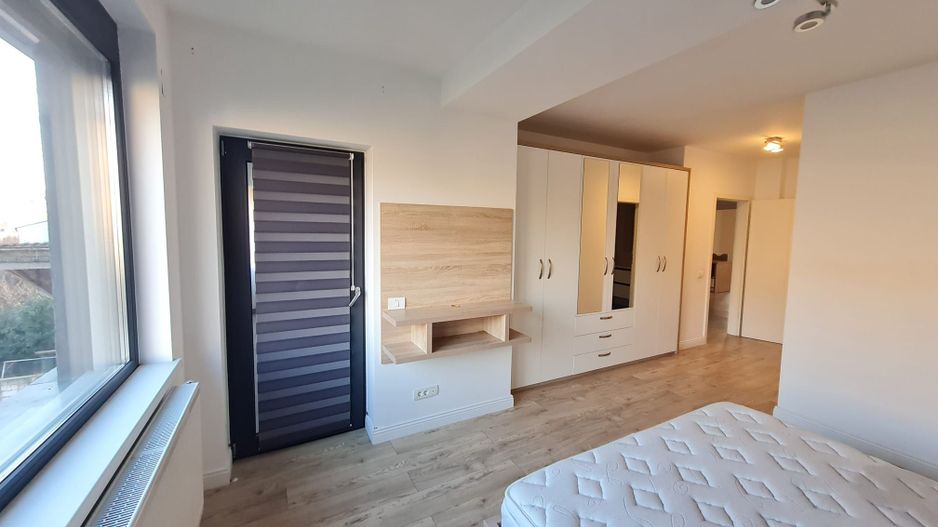 Apartament generos 4 camere zona Elisabetin - Poză 19