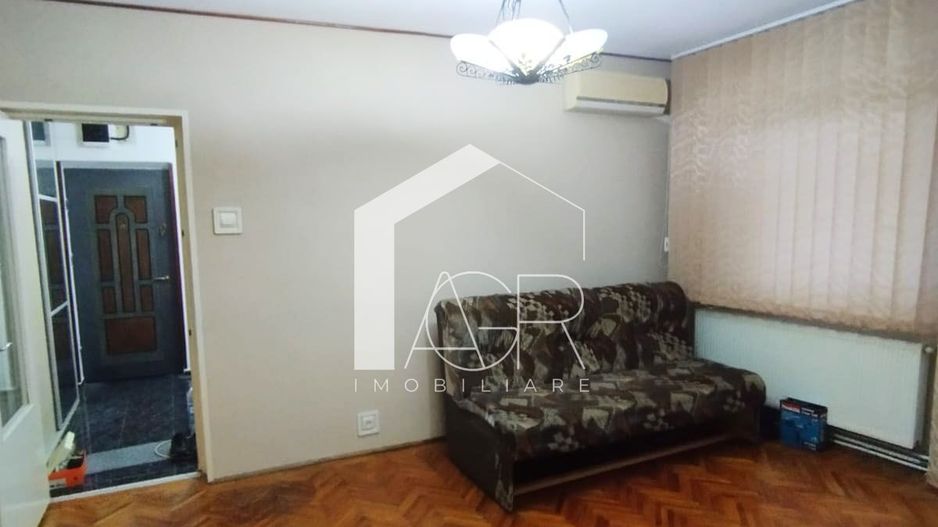 Apartament cu 4 camere, zona Nord - Poză 2