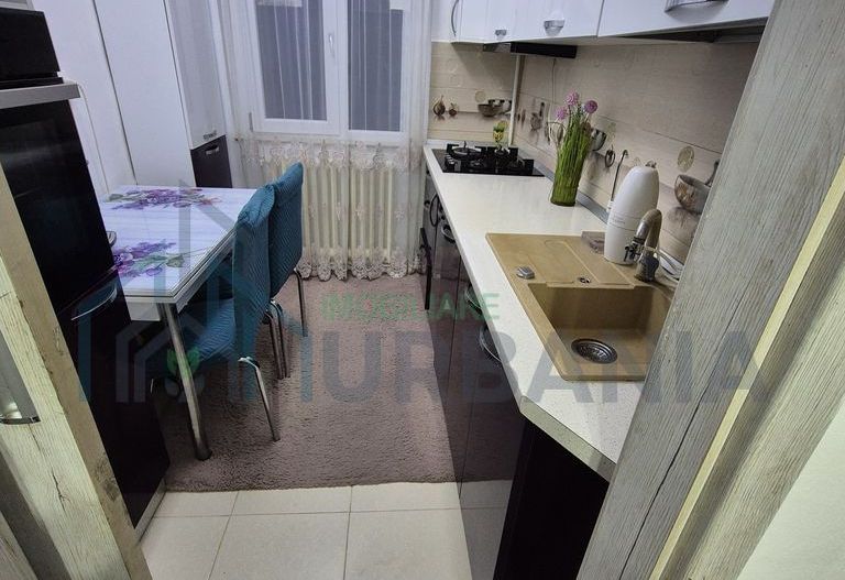 Apartament 3 camere etaj 4 de vânzare – Podu Roș, Aleea Rozelor, - Poză 13