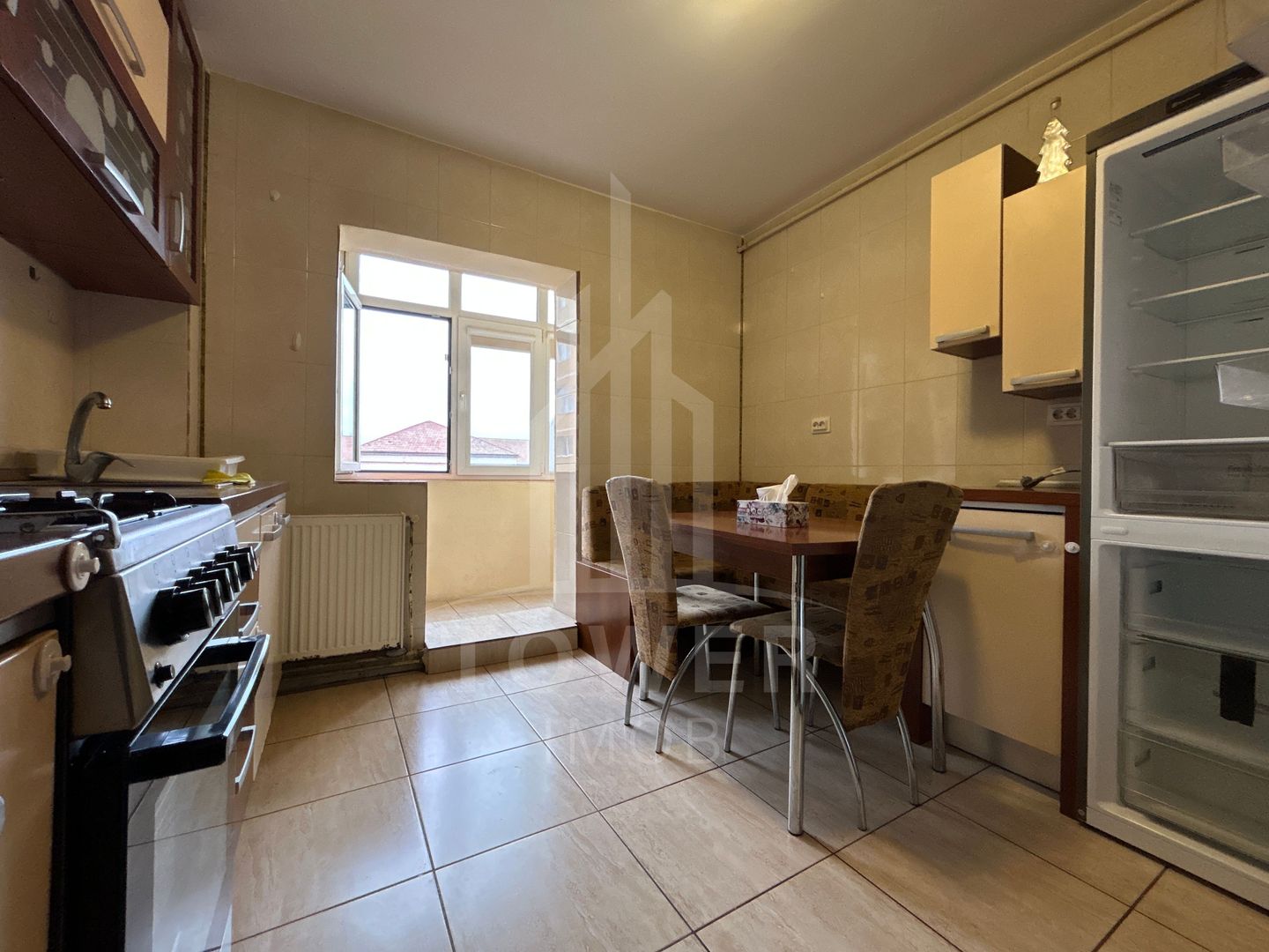 Apartament 3 camere de închiriat - Vasile Aaron - Poză 9