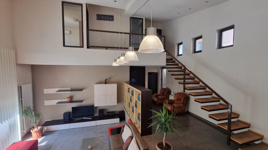 Vilă cu 4 camere de închiriat în zona Braytim cu piscina - Poză 12