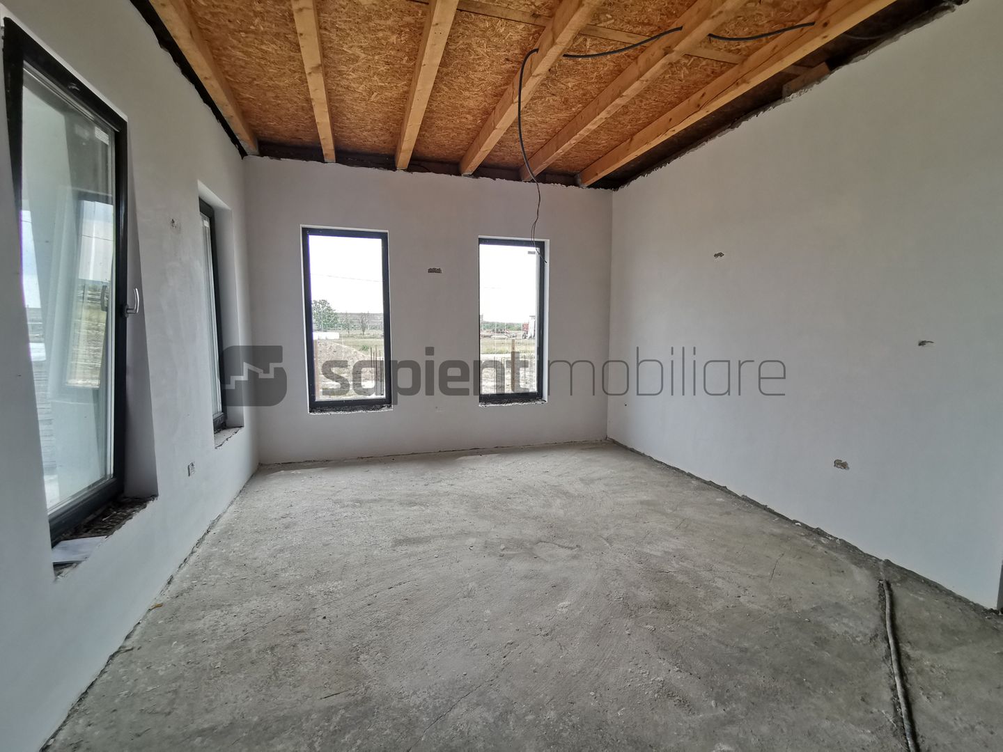 De vânzare casă cu 4 camere, la nivel semifinisat, Cihei - Poză 3