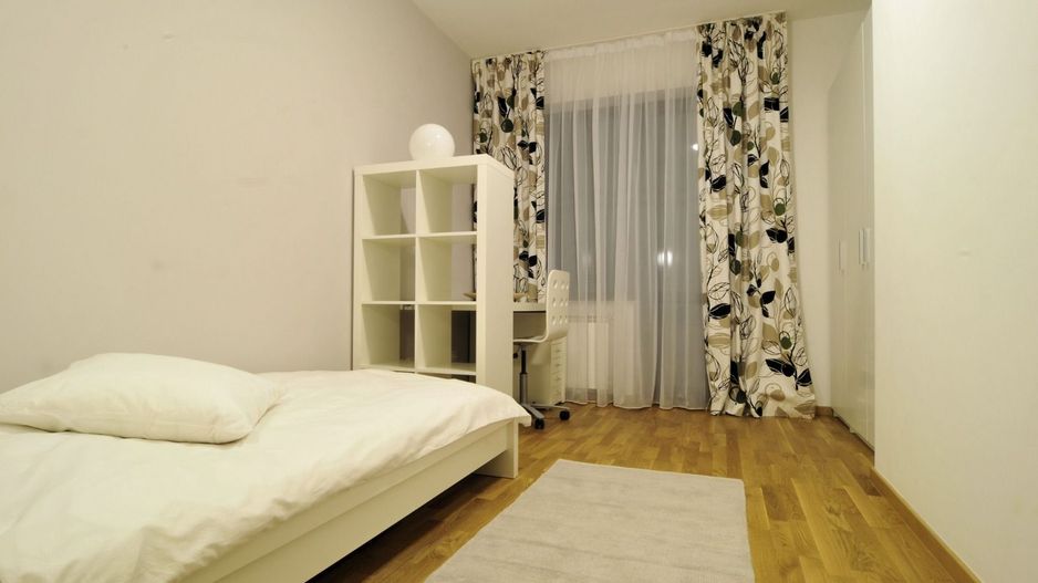 4 camere spatios 140 mp zona Aleea Privighetorilor- Baneasa - Poză 9