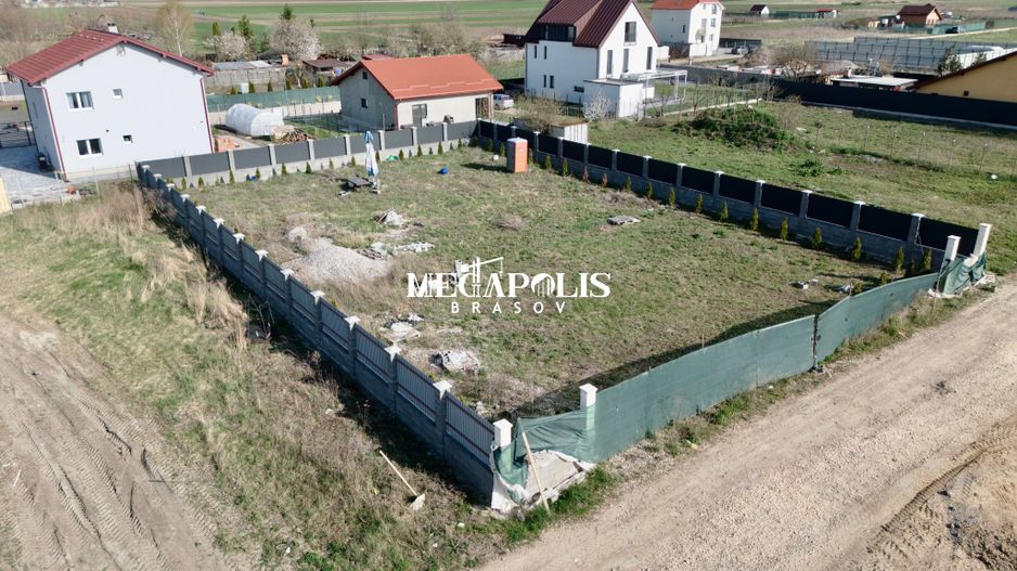 Teren intavilan | Autorizație de construcție + Avize | P + 2E + M - Poză 3