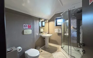 Pensiune exclusivistă Piscină încălzită în Predeal - Afacere la cheie - Poză 13