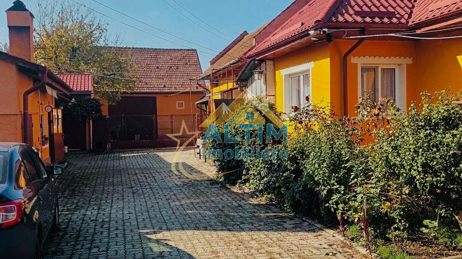 Casă de vânzare in Brașov, Stupini, 4 camere si teren de 1891mp - Poză 3