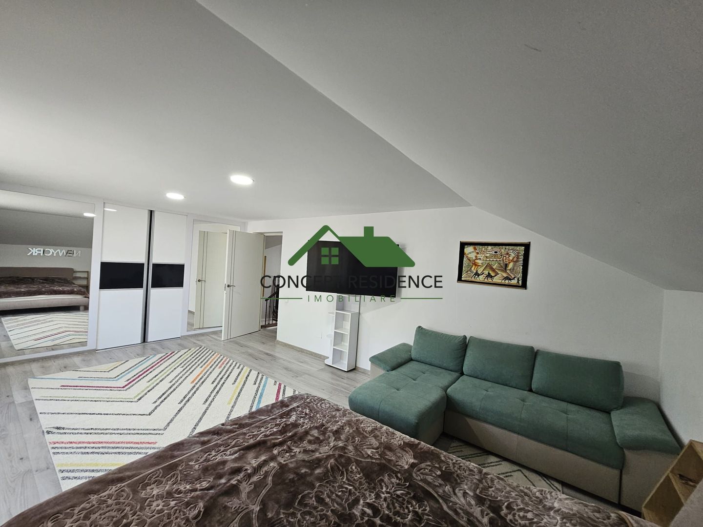 Casă cu piscină și garaj, teren 775 mp – Valea Borcutului - Poză 15