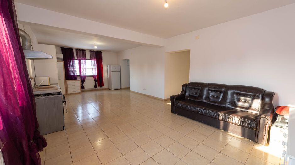 Vila spatioasa de vanzare in Pantelimon zona Padurea Cernica - Mierlei - Poză 4