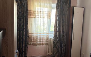 Camera libera in apartament cu 4 camere - Poză 5