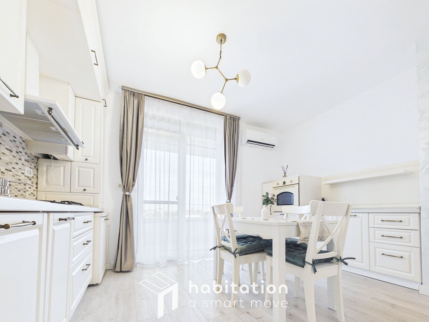 Apartament 2 camere, elegant si luminos, Central - 7 minute de Unirii - Poză 15