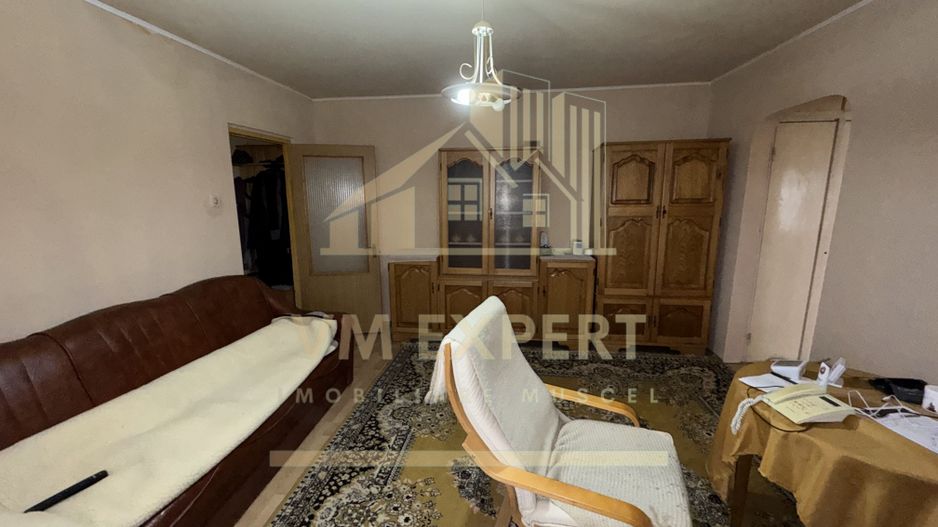 APARTAMENT 2 CAMERE ETAJ 2 CAMPULUNG VIȘOI - Poză 16