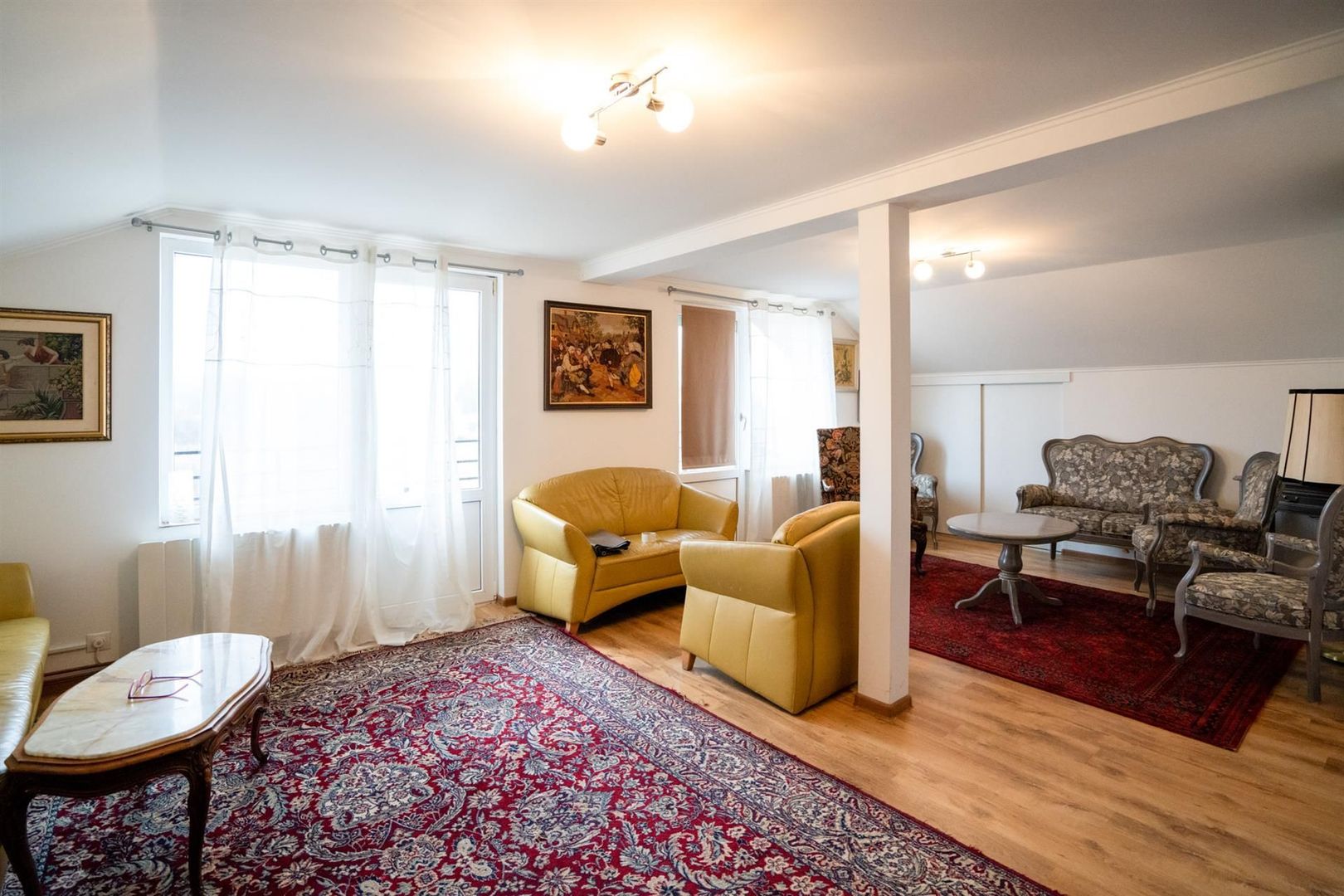 Pensiune cu 12 camere in Baile 1 Mai - Poză 7