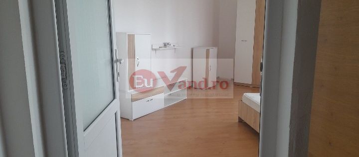 De vanzare apartament cu o cameră  str. Brăilei, et. 7, 59.000 euro - Poză 2