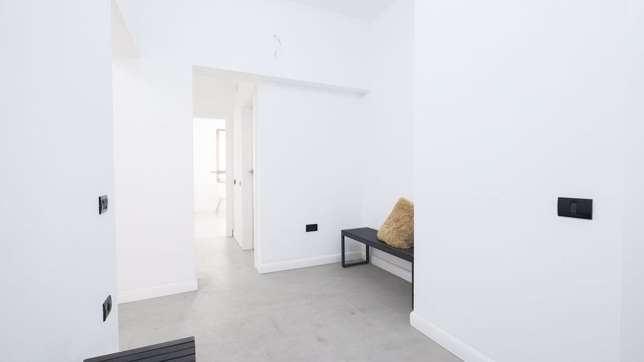 Cladire cu destinatie multifunctionala in zona Podgoria Comision 0 - Poză 5