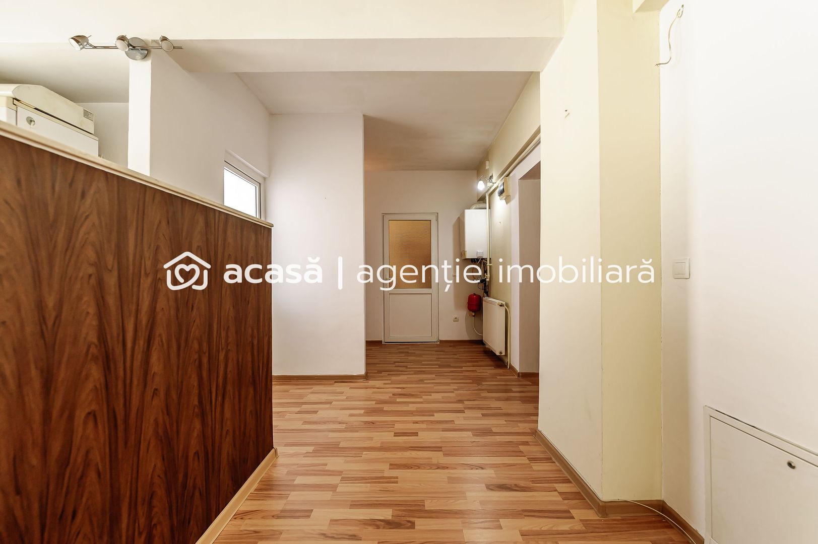 VANDUT Apartament cu 2 camere spațios si luminos - Poză 3