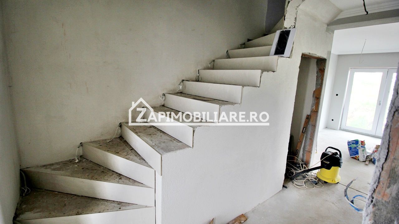 Casa D-P-E,5 camere, 3 băi,213mp, 325mp teren 0% comision - Poză 15