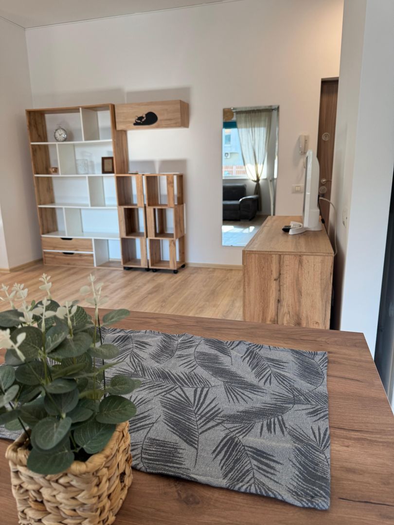 Apartament cu 3 camere, curte proprie si loc de parcare - Poză 12